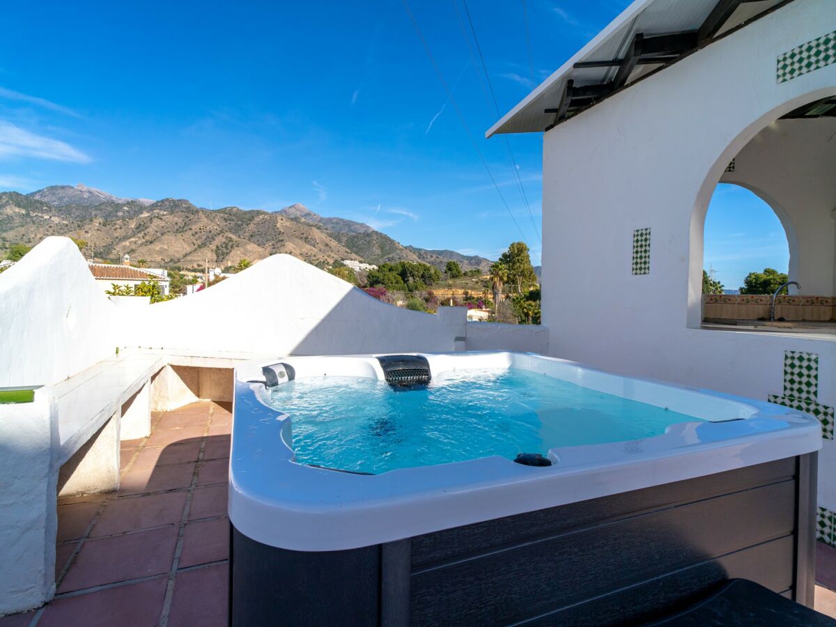 Villa Villa in Nerja mit Pool und Jacuzzi - Outdoor photo 4
