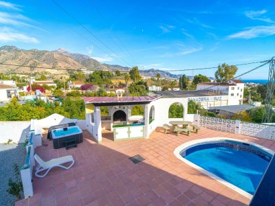Villa Villa in Nerja mit Pool und Jacuzzi - Outdoor photo 19