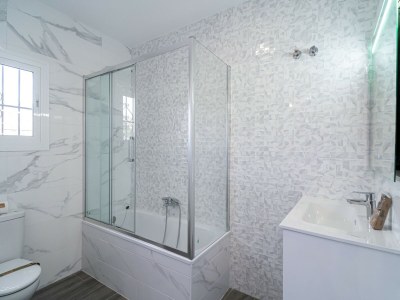 Villa Villa in Nerja mit Pool und Jacuzzi - Features photo 42