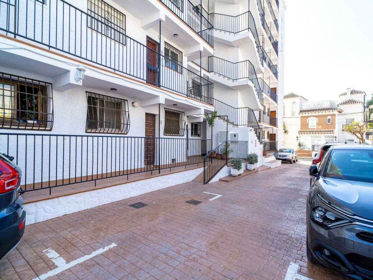 Apartment Apartment in Nerja near Burriana Beach - Outdoor photo 2
