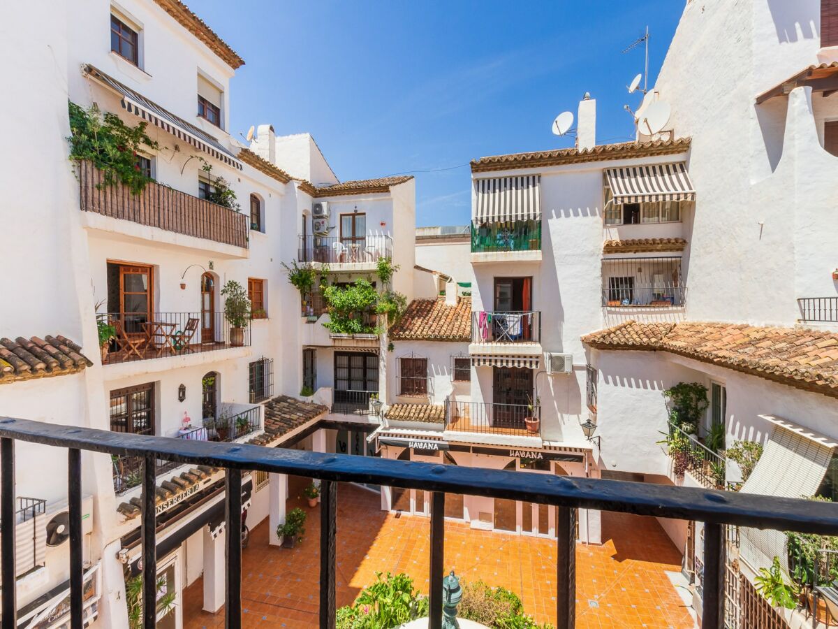 Apartment Apartment in Spain near Golden Sands Beach - Outdoor photo 2