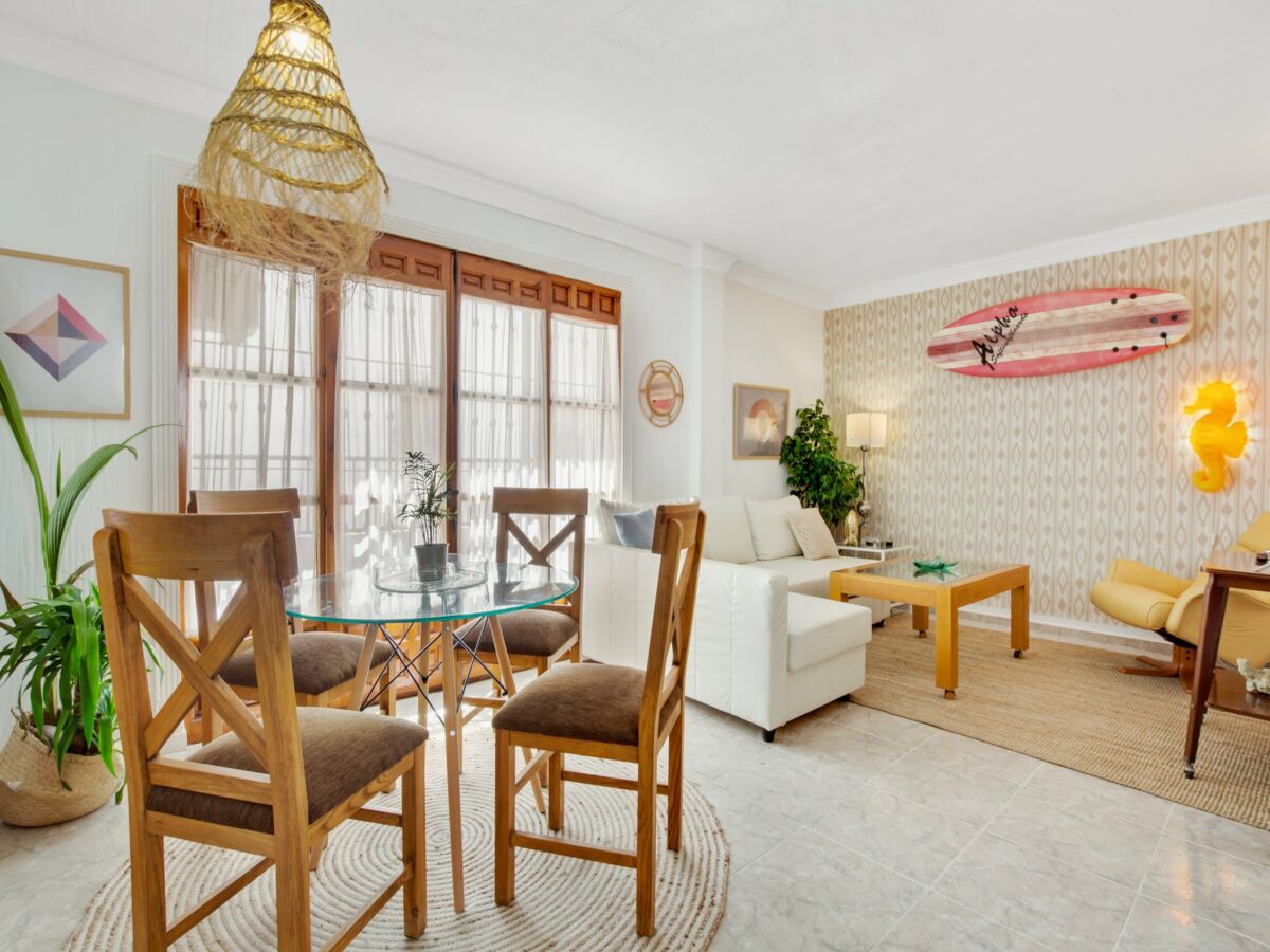 Apartment Apartment in Spain near Golden Sands Beach - Features photo 3