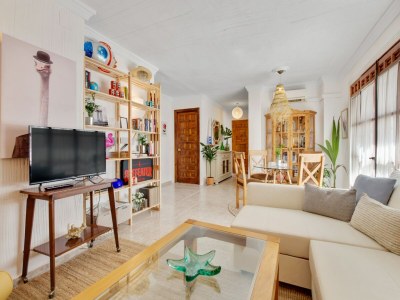 Apartment Apartment in Spain near Golden Sands Beach - Features photo 5