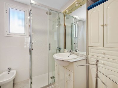 Apartment Apartment in Spain near Golden Sands Beach - Features photo 12