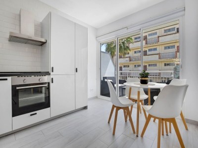 Apartment Beachfront apartment with terrace - Features photo 13