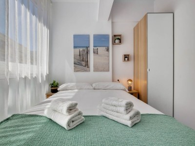 Apartment Beachfront apartment with terrace - Features photo 14