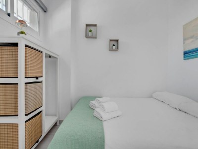 Apartment Beachfront apartment with terrace - Features photo 15