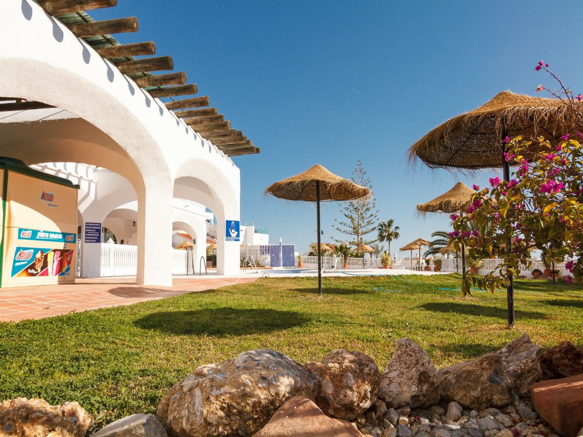 Apartment Apartment in Nerja near Burriana Beach - Outdoor photo 3