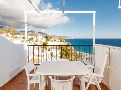 Apartment Apartment in Nerja near Burriana Beach - Outdoor photo 11