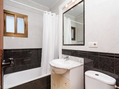 Apartment Apartment in Nerja near Burriana Beach - Features photo 25