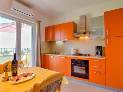 Apartment Wonderful Brsec Apartments with Sea View and Shared Pool - Standard One Bedroom Apartment - Features photo 10