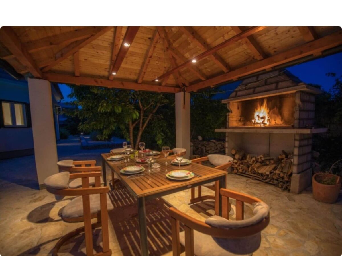 Holiday house Villa P - Holiday Home - Outdoor photo 2