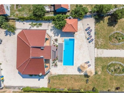 Holiday house Villa P - Holiday Home - Outdoor photo 11