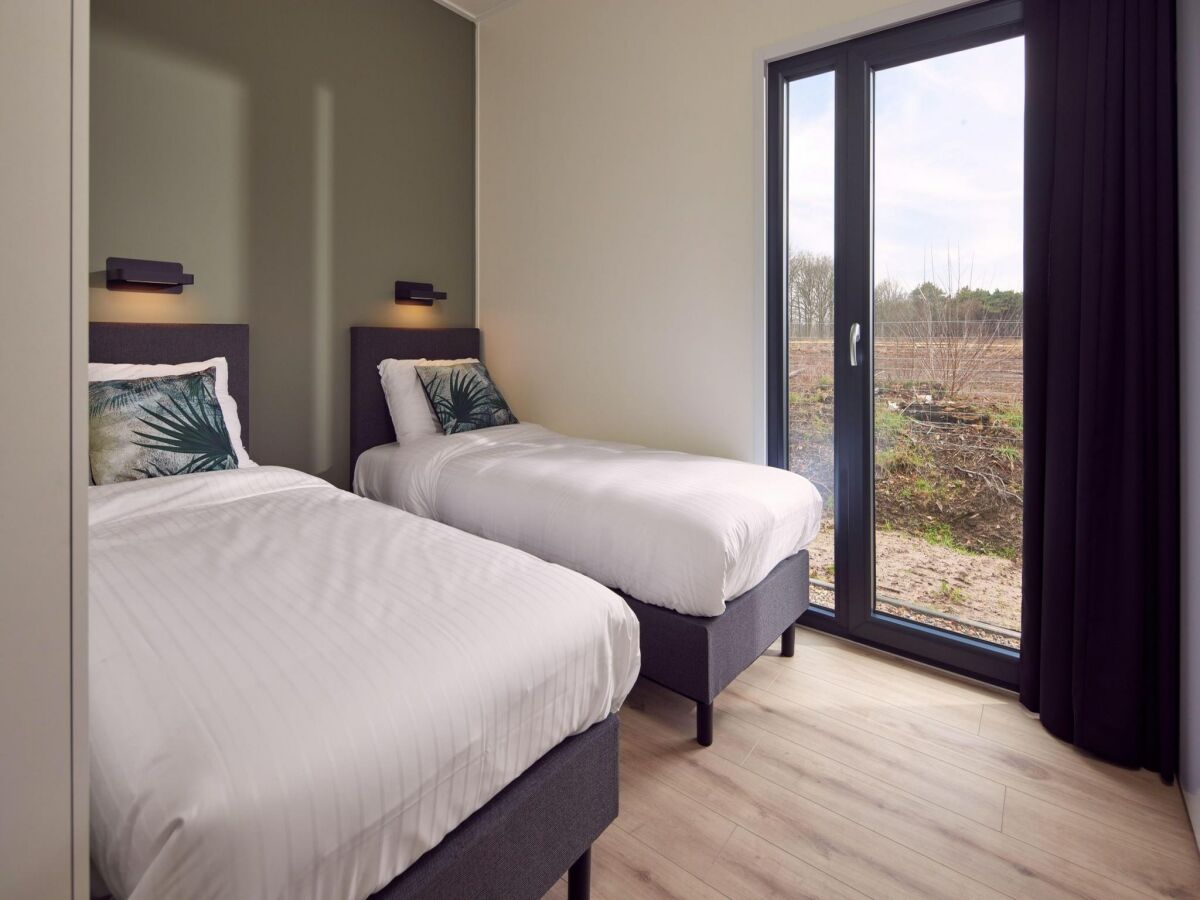 Holiday house Waterlodge in Winterswijk with Sauna & Hot Tub - Features photo 3