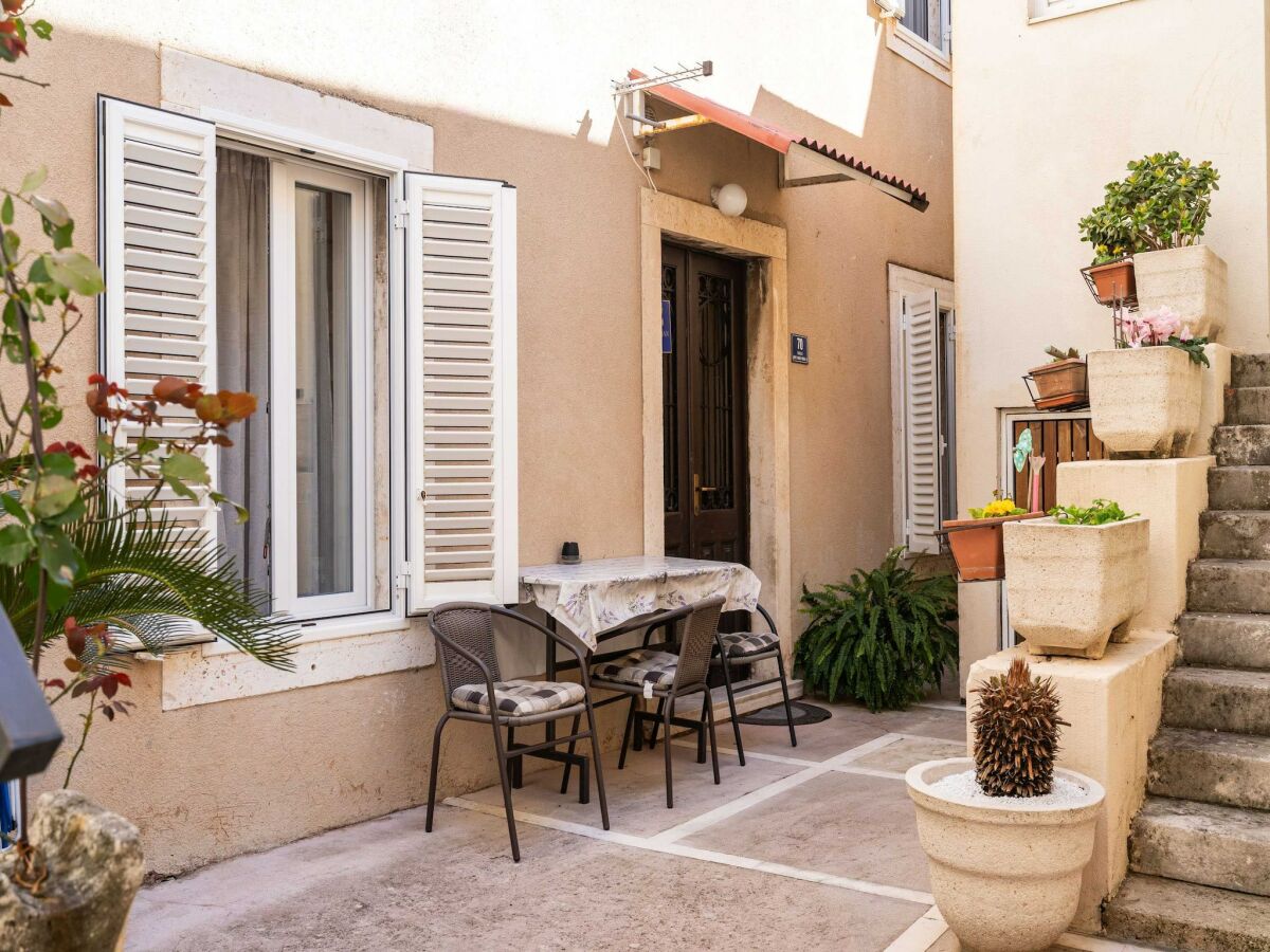 Apartment Apartment Family Tokić - One Bedroom Apartment with Terrace - Outdoor photo 4