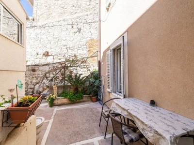 Apartment Apartment Family Tokić - One Bedroom Apartment with Terrace - Outdoor photo 2