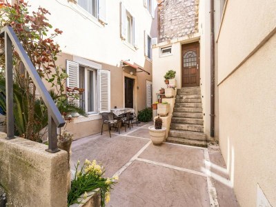 Apartment Apartment Family Tokić - One Bedroom Apartment with Terrace - Outdoor photo 3