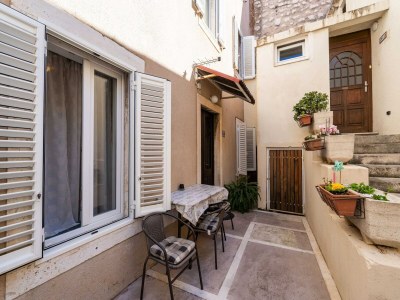 Apartment Apartment Family Tokić - One Bedroom Apartment with Terrace - Outdoor photo 6