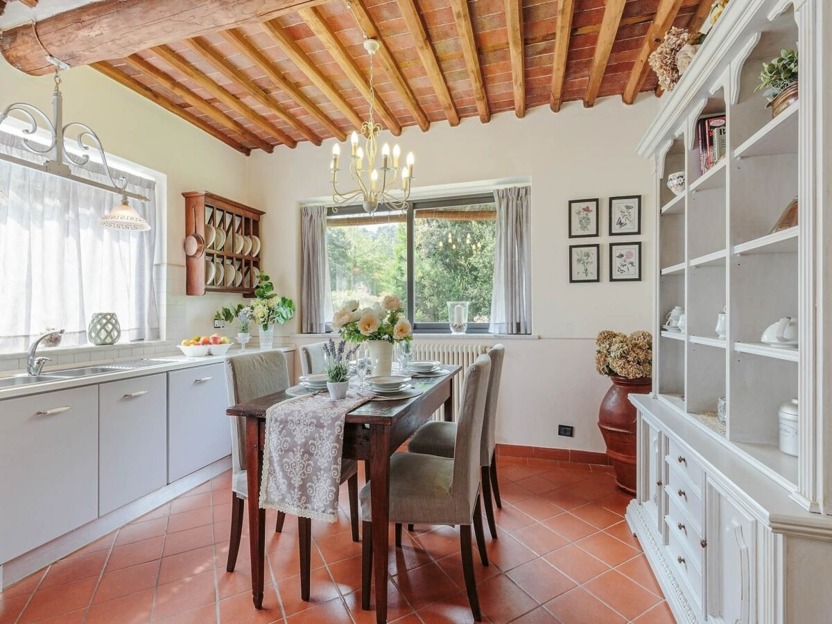 Villa Farmhouse near Lucca with Tuscan Views - Outdoor photo 4