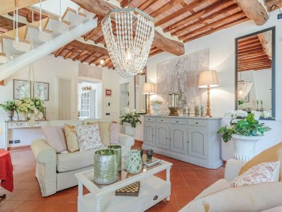 Villa Farmhouse near Lucca with Tuscan Views - Outdoor photo 14