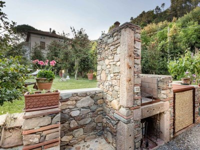 Villa Farmhouse near Lucca with Tuscan Views - Outdoor photo 54