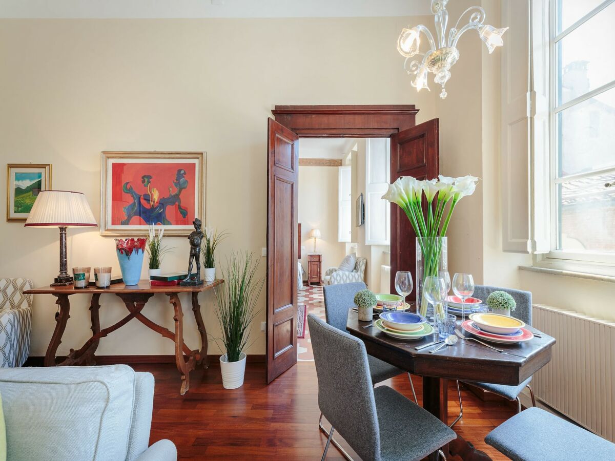 Apartment Wohnung in Lucca mit Piazza-Blick - Outdoor photo 4