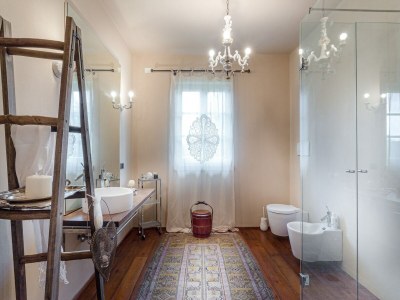 Villa Villa in Tuscany with Pool and Spa - Features photo 9