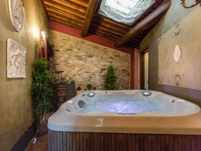 Villa Apartment in Lucca with Private Spa - Outdoor photo 26