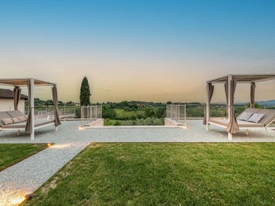 Villa Farmhouse in Tuscany with Infinity Pool - Outdoor photo 8