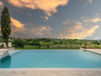 Villa Farmhouse in Tuscany with Infinity Pool - Outdoor photo 9