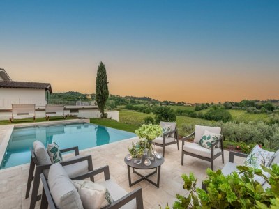 Villa Farmhouse in Tuscany with Infinity Pool - Outdoor photo 10