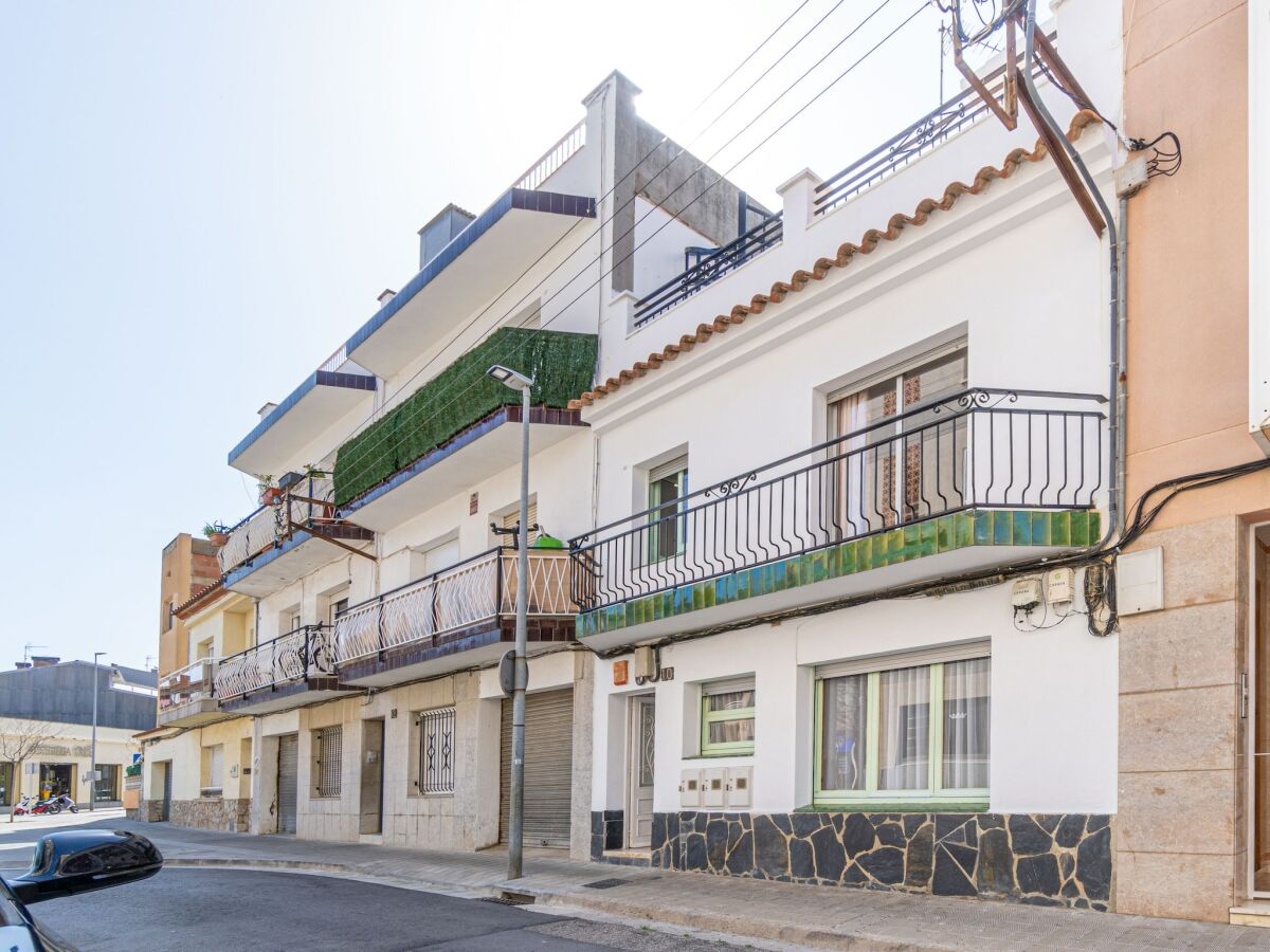 Apartment Apartment in Roses near Sandy Beach - Outdoor photo 2