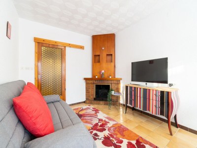 Apartment Apartment in Roses near Sandy Beach - Features photo 4