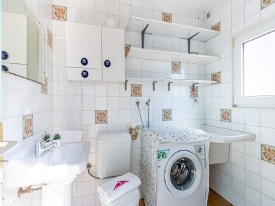 Apartment Apartment in Roses near Sandy Beach - Features photo 20