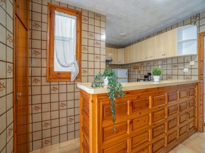 Apartment Apartment in Roses near Sandy Beach - Features photo 21