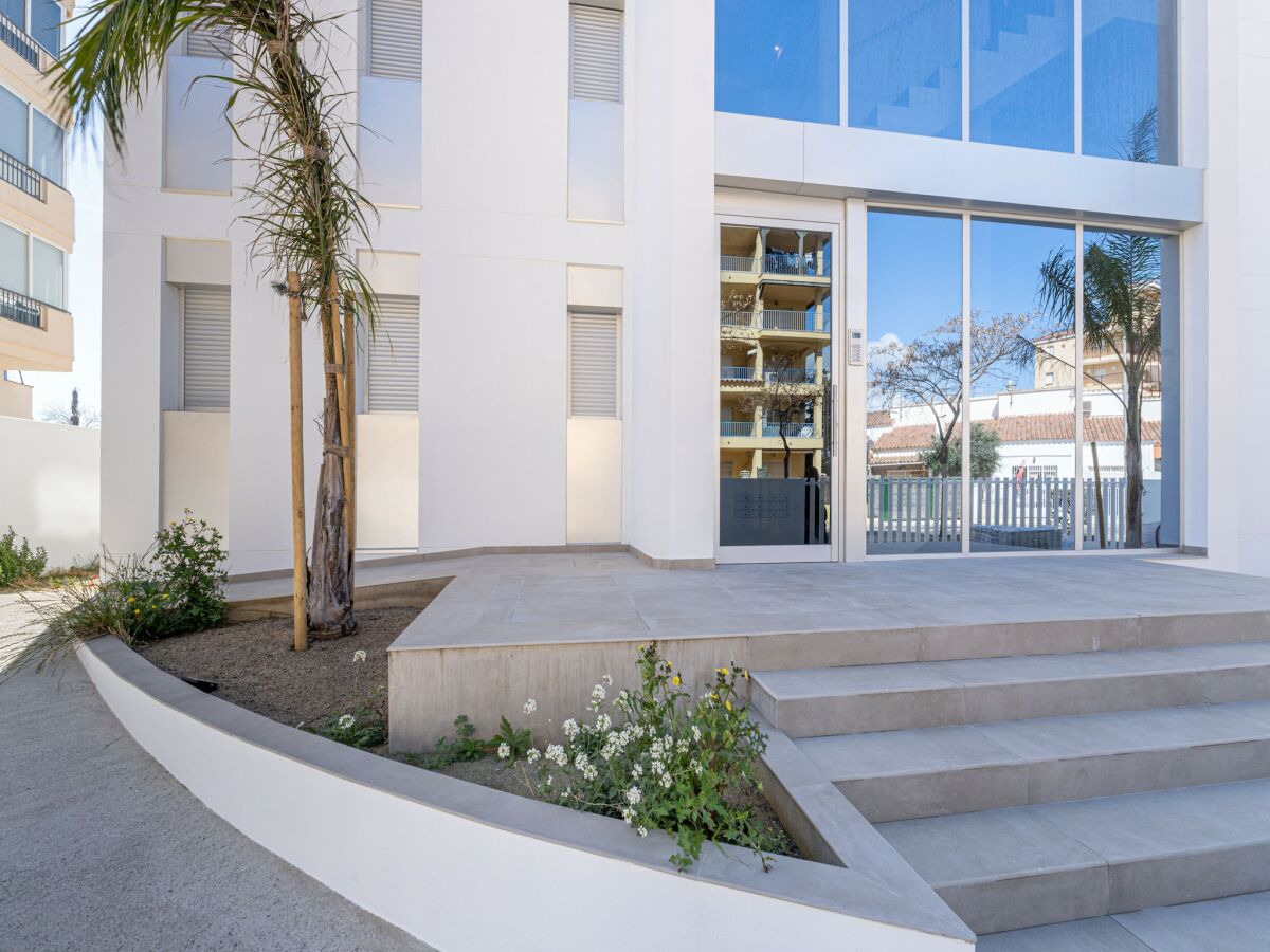 Apartment Apartment in Roses near the Beach & Pool - Outdoor photo 3