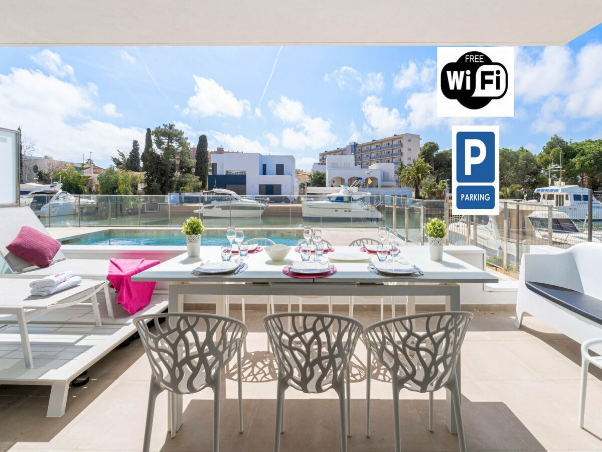 Apartment Apartment in Roses near the Beach & Pool - Outdoor photo 5