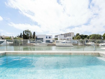 Apartment Apartment in Roses near the Beach & Pool - Outdoor photo 7