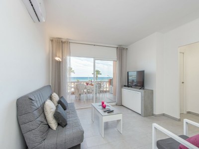 Apartment Strandwohnung in Empuriabrava mit Pools - Features photo 11