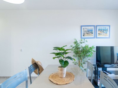 Apartment Apartment in Empuriabrava with Beach Access - Features photo 12