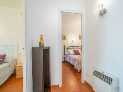 Apartment Beachfront Apartment in Empuriabrava with Pool - Features photo 21