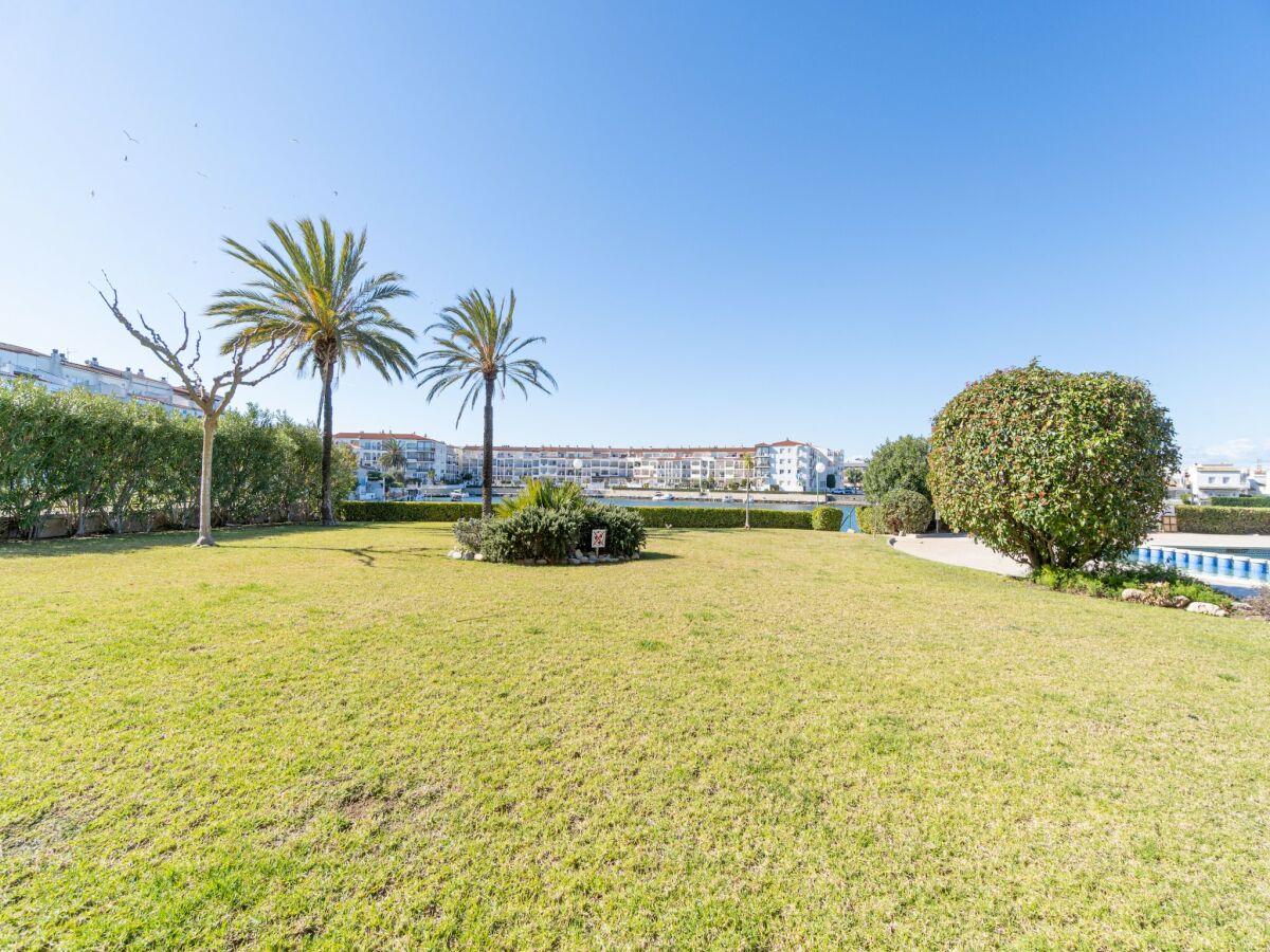 Apartment Wohnung in Empuriabrava mit Pool und Bergblick - Outdoor photo 3