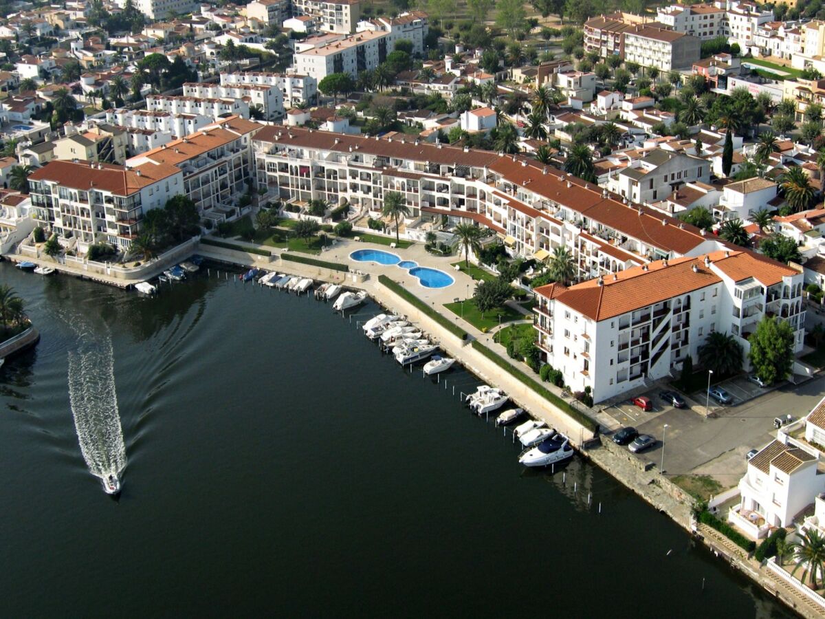 Apartment Wohnung in Empuriabrava mit Pool und Bergblick - Outdoor photo 4