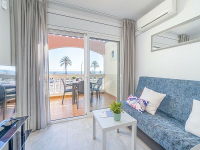 Apartment Apartment in Empuriabrava by the Beach - Features photo 17