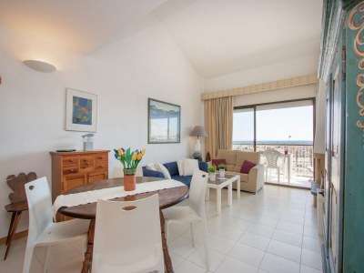 Apartment Apartment in Empuriabrava with Beach Access - Features photo 13