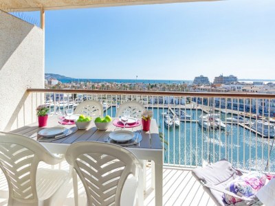 Apartment Apartment in Empuriabrava with Beach Access - Outdoor photo 34