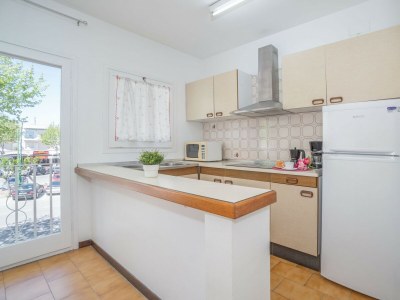 Apartment Apartment in Empuriabrava near Sandy Beach - Features photo 13