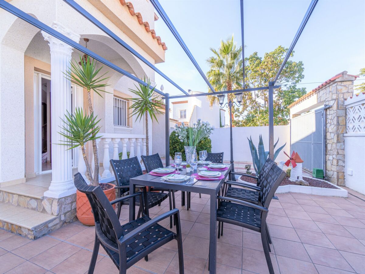 Villa Villa in Empuriabrava mit Privatpool - Outdoor photo 4