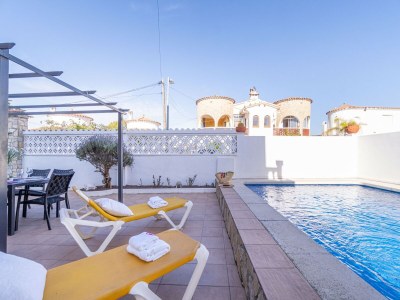 Villa Villa in Empuriabrava mit Privatpool - Outdoor photo 3