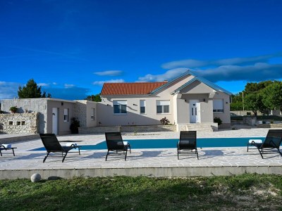Holiday house Holiday Home Marija with pool - Outdoor photo 3